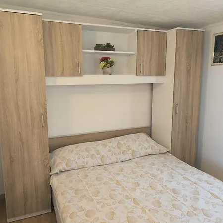 Apartman One Bedroom With Balcony 3 Rab Town