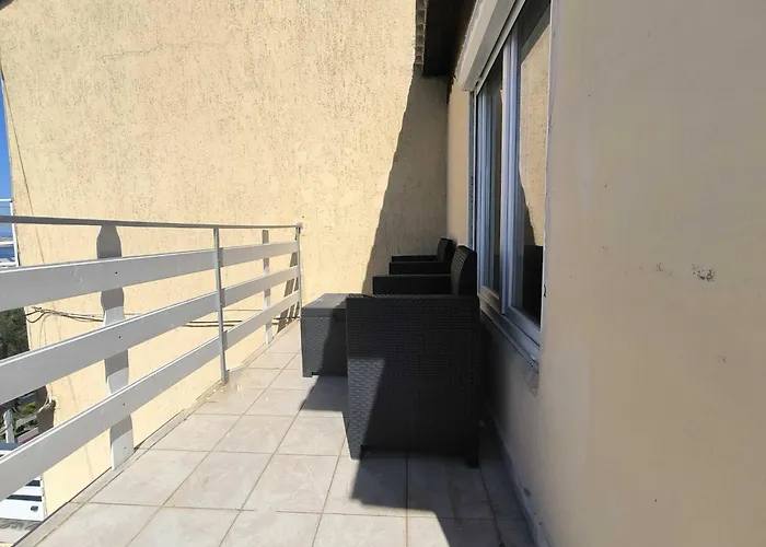 One Bedroom With Balcony 3 * Rab Town